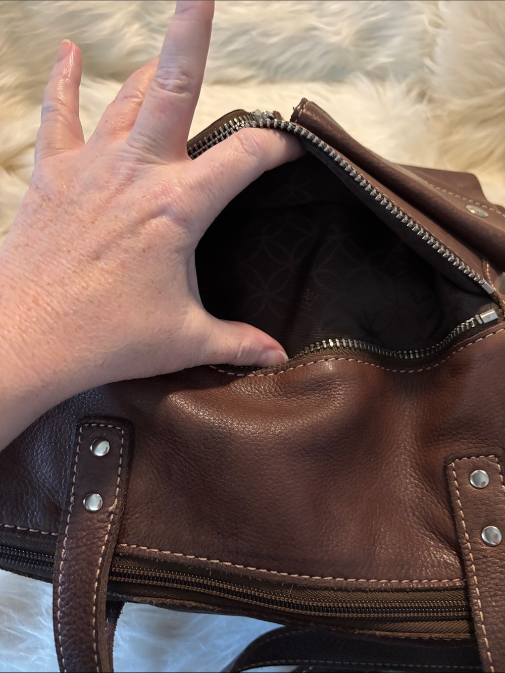 Fossil Brown Leather Multi-Pocket Shoulder Bag - Picture 7 of 9